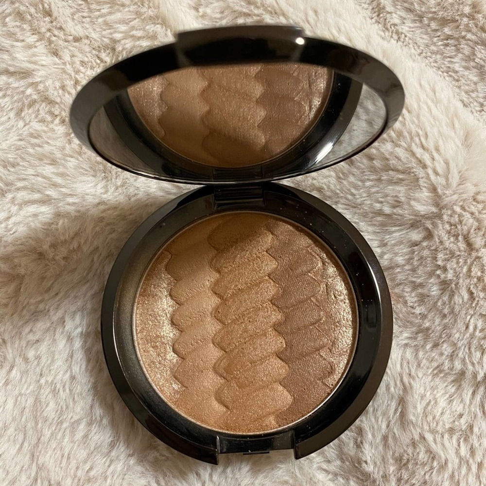 Becca sunrise wave bronzer